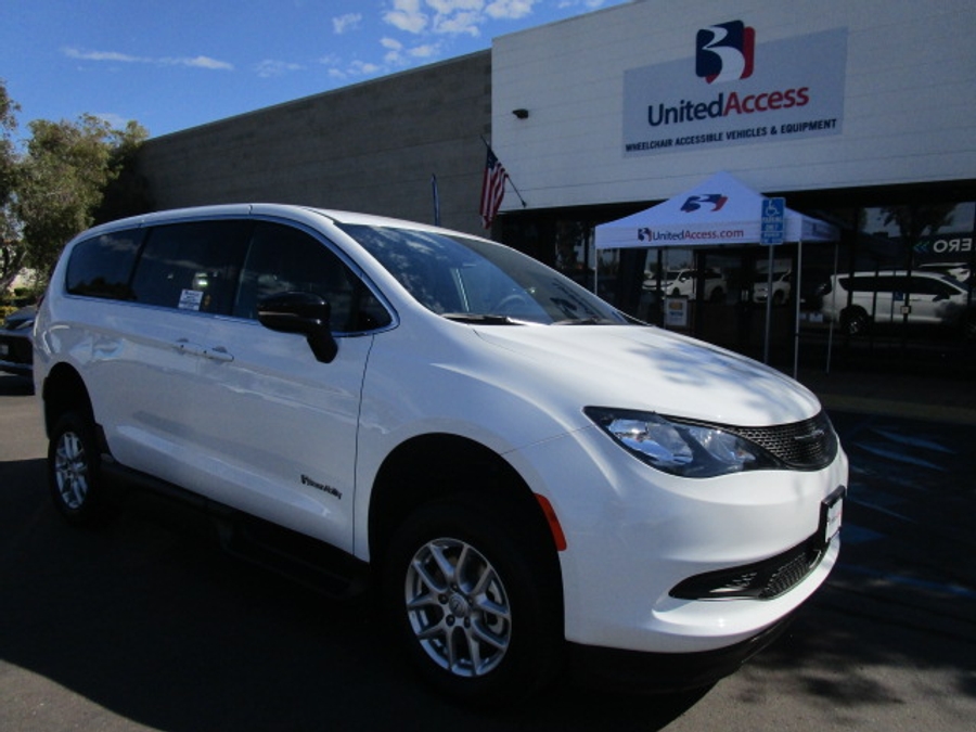 New 2025 Chrysler Voyager LX - BraunAbility Commercial Side Entry Entry Fold Out Manual Ramp