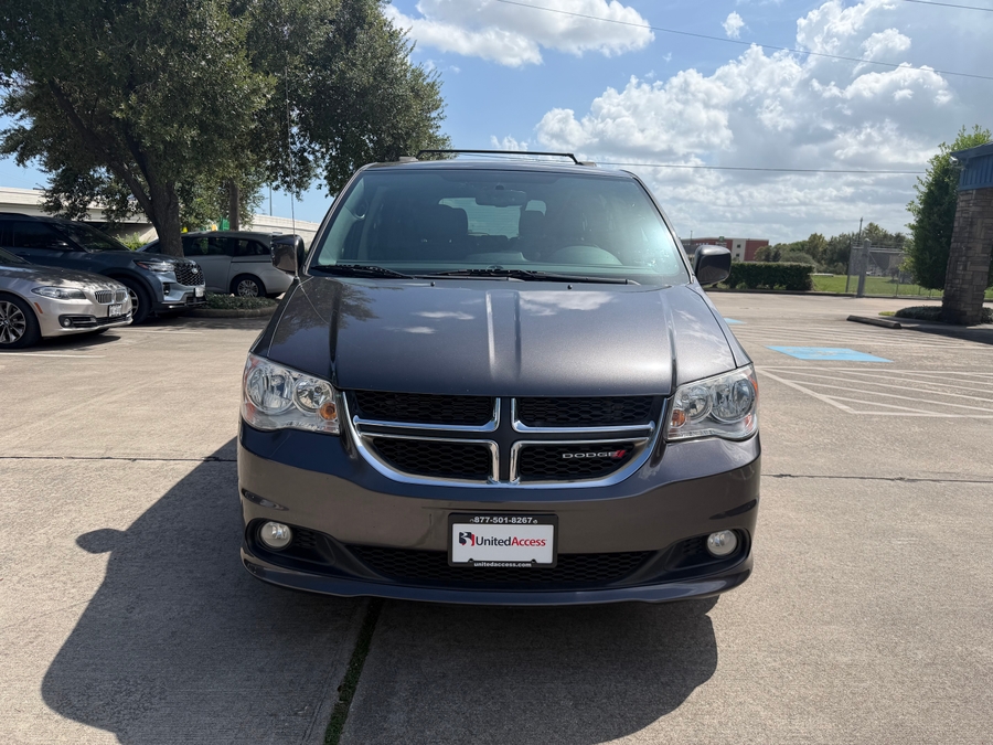 Used 2017 Dodge Grand Caravan  -    Ramp