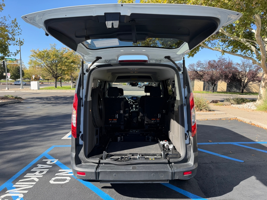 Used 2022 Ford Transit Connect XL - DRIVERGE Rear Entry Entry Fold Out Manual Ramp