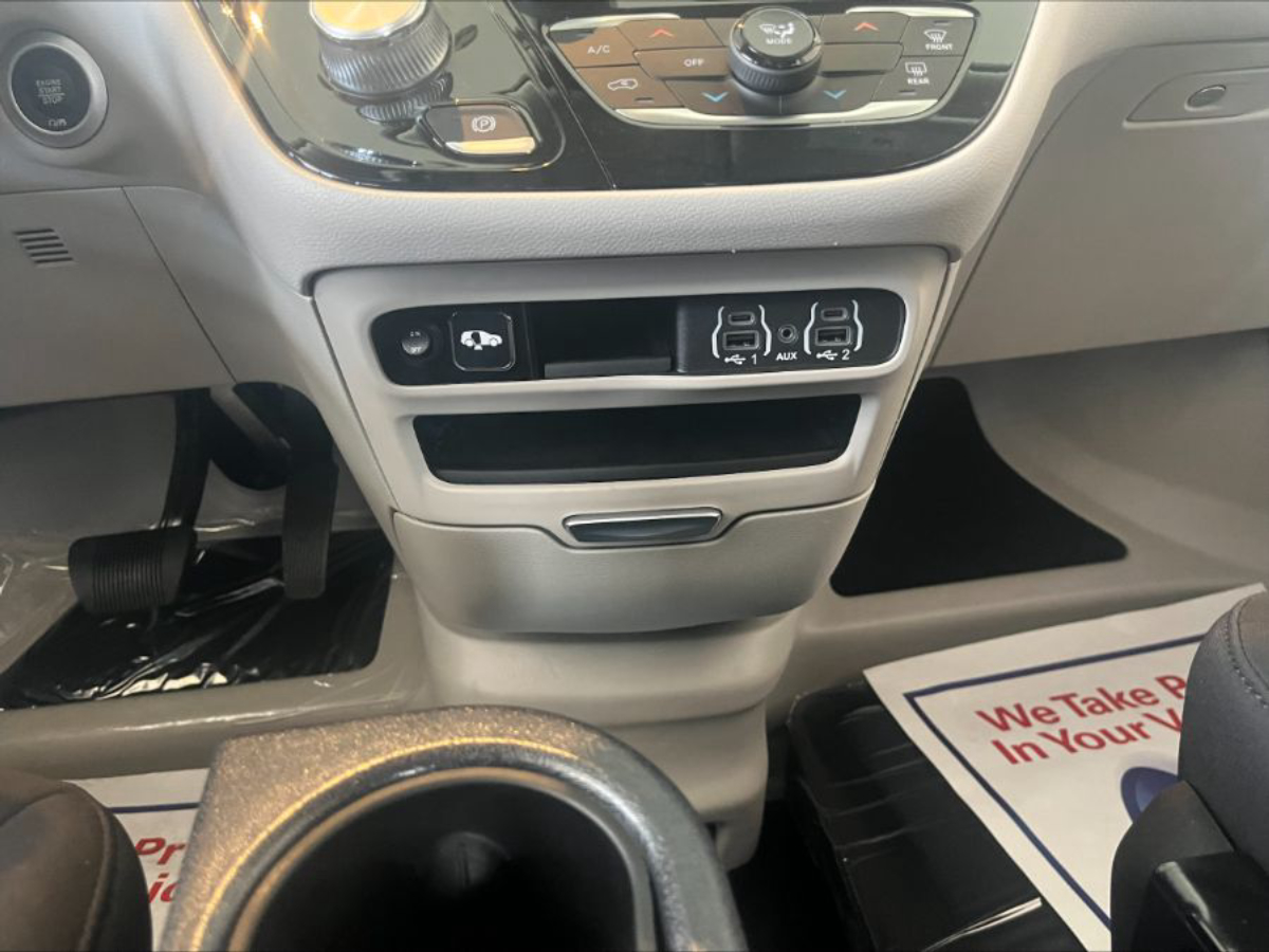 2022 CHRYSLER VOYAGER - Image 11