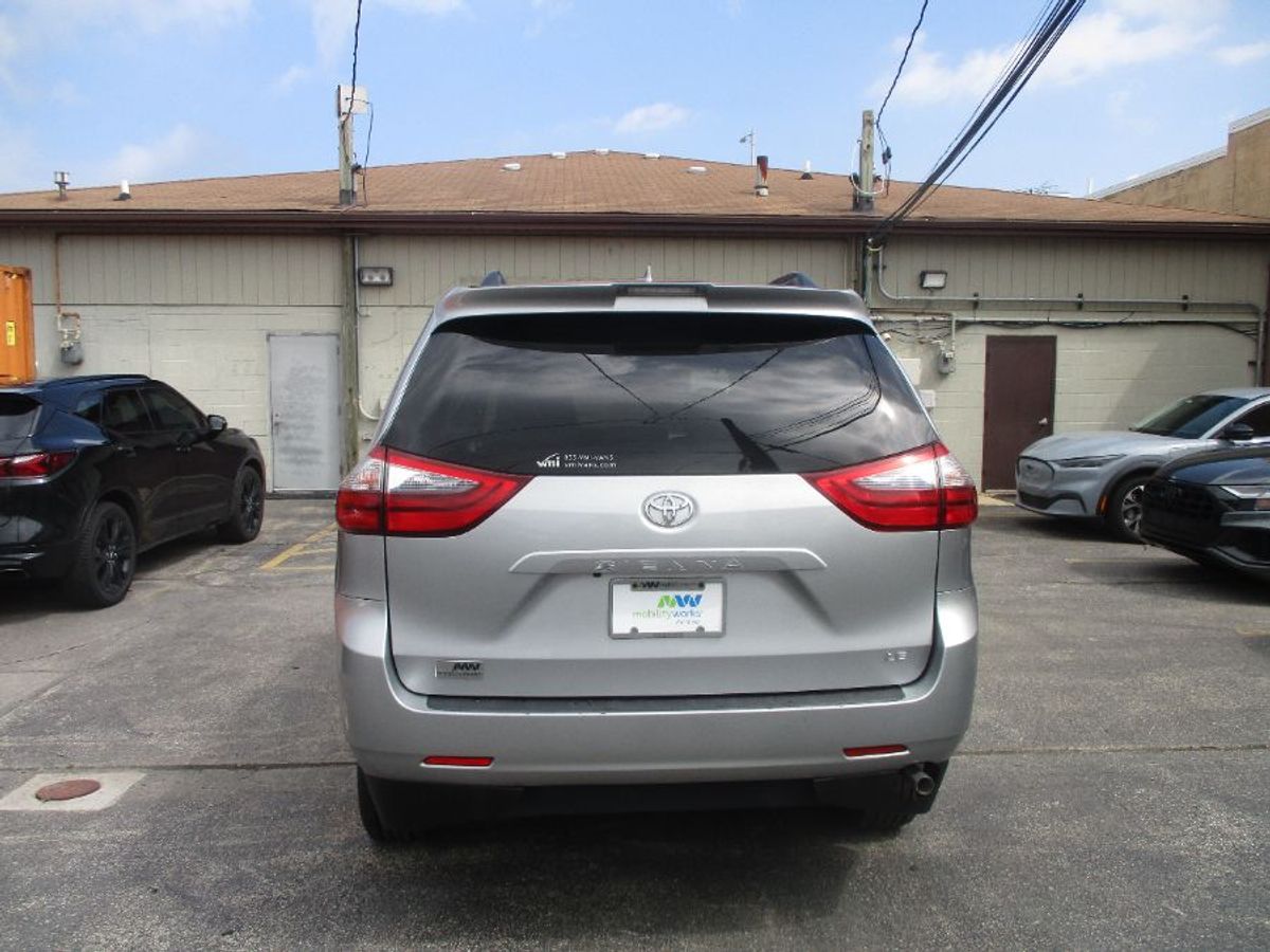 2020 TOYOTA SIENNA - Image 5