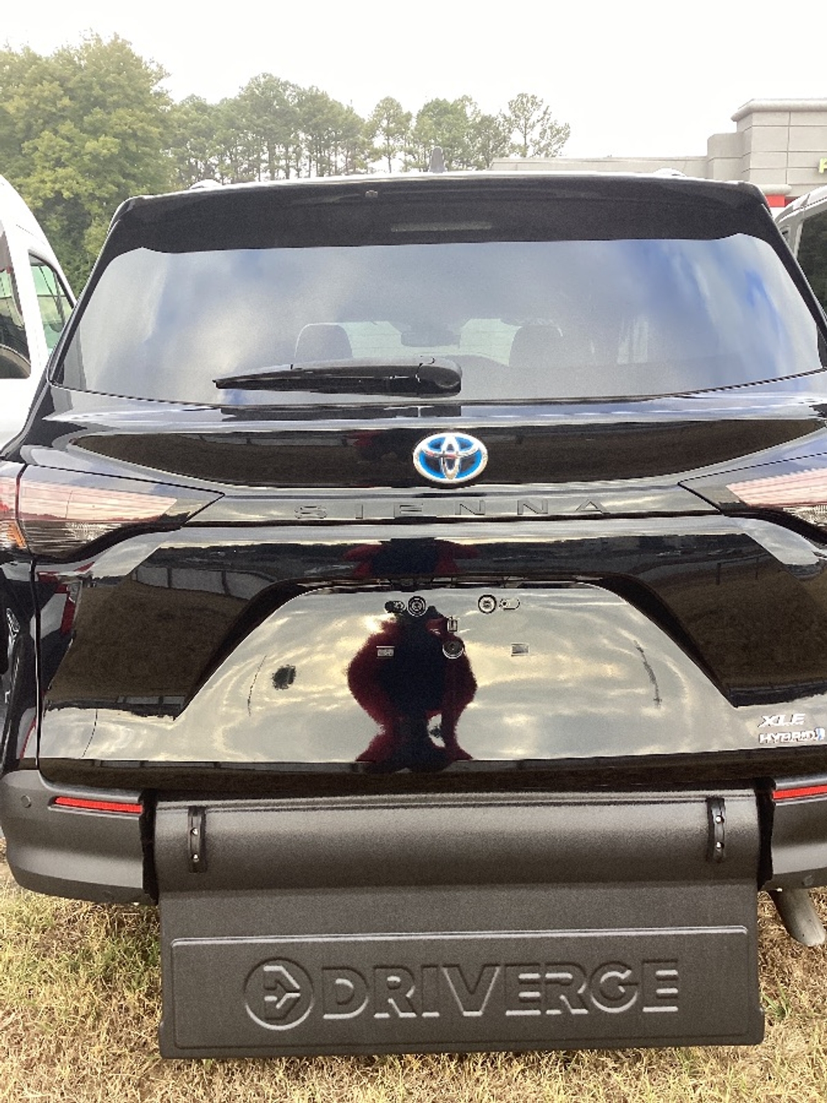 2024 TOYOTA SIENNA - Image 2