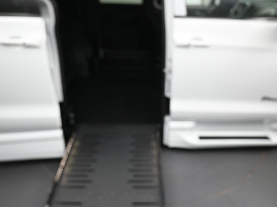 New 2026 Chrysler Pacifica Select Sport - BraunAbility Side Entry Fold Out Automatic Ramp