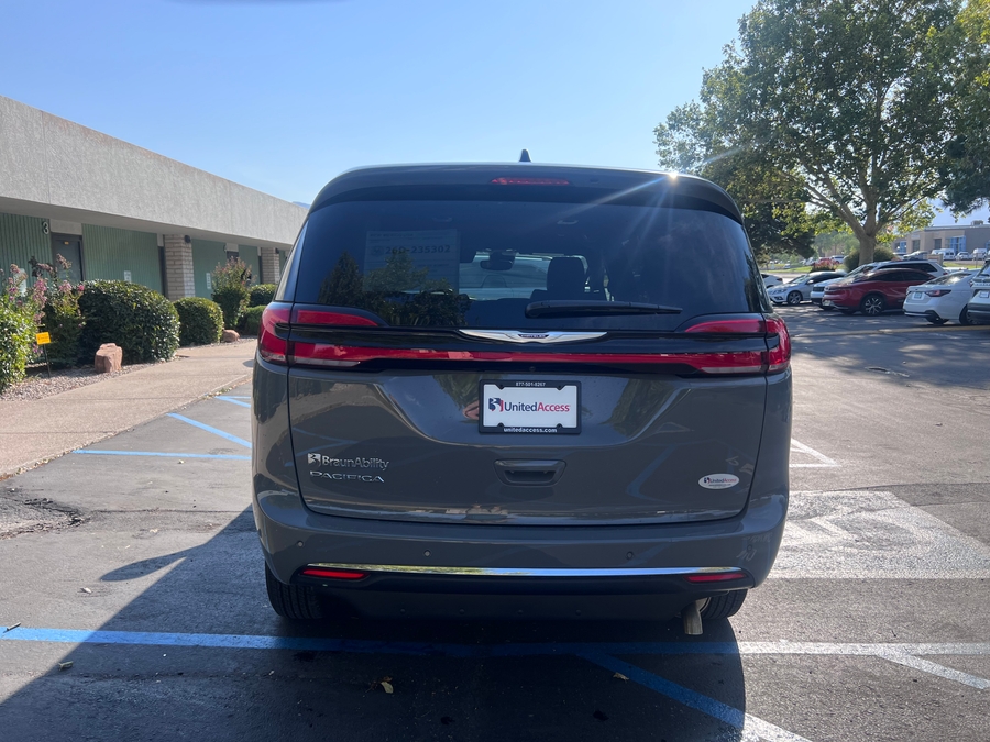 Used 2025 Chrysler Pacifica Select Safety - BraunAbility Side Entry Fold Out Automatic Ramp