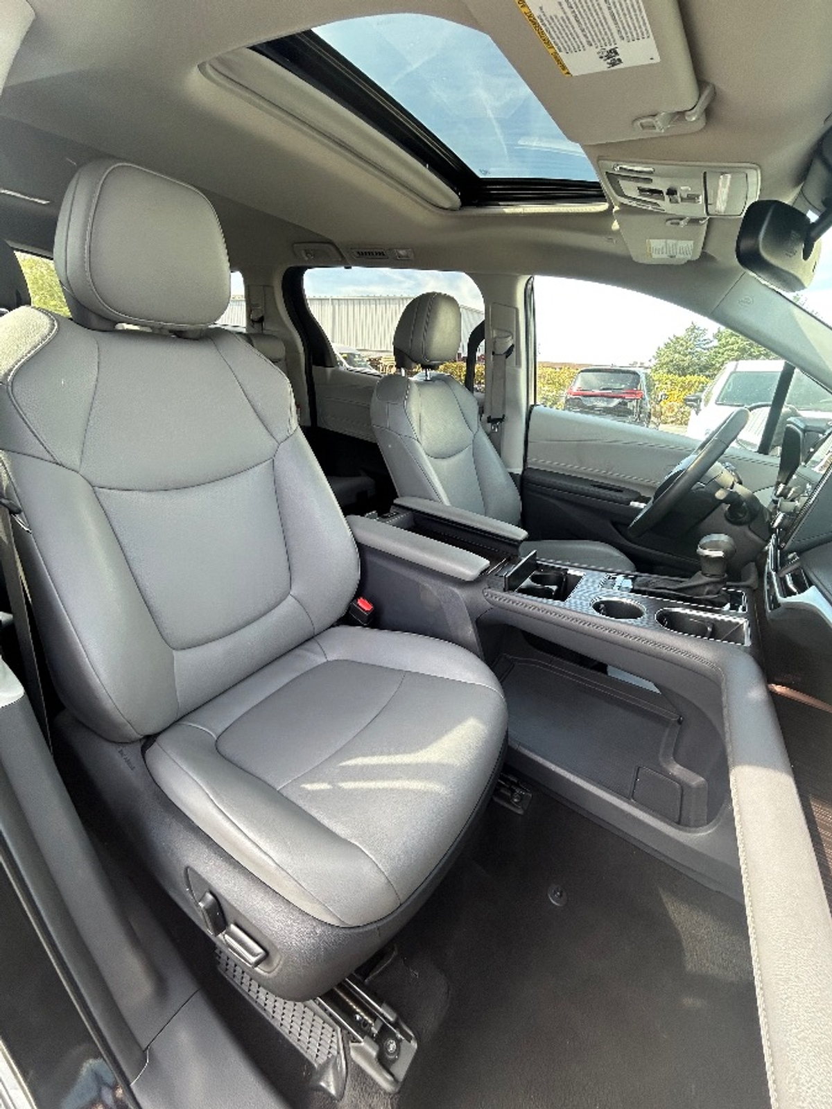 2023 TOYOTA SIENNA - Image 14