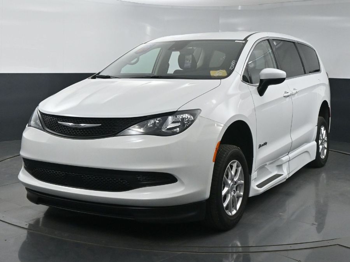 2023 CHRYSLER VOYAGER - Image 3