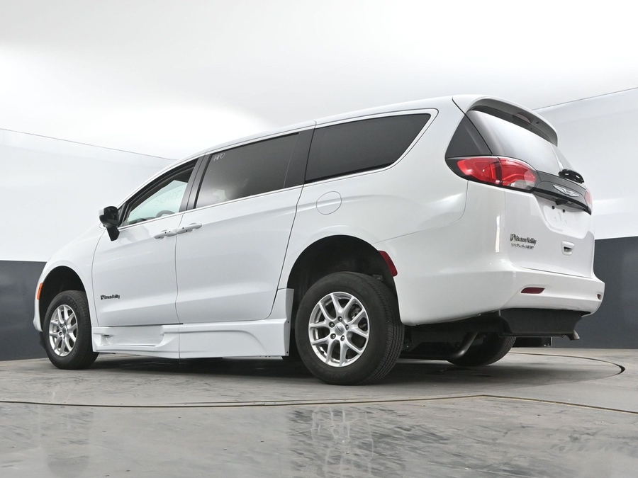 Used 2023 Chrysler Voyager LX - BraunAbility Side Entry Entry Fold Out Automatic Ramp