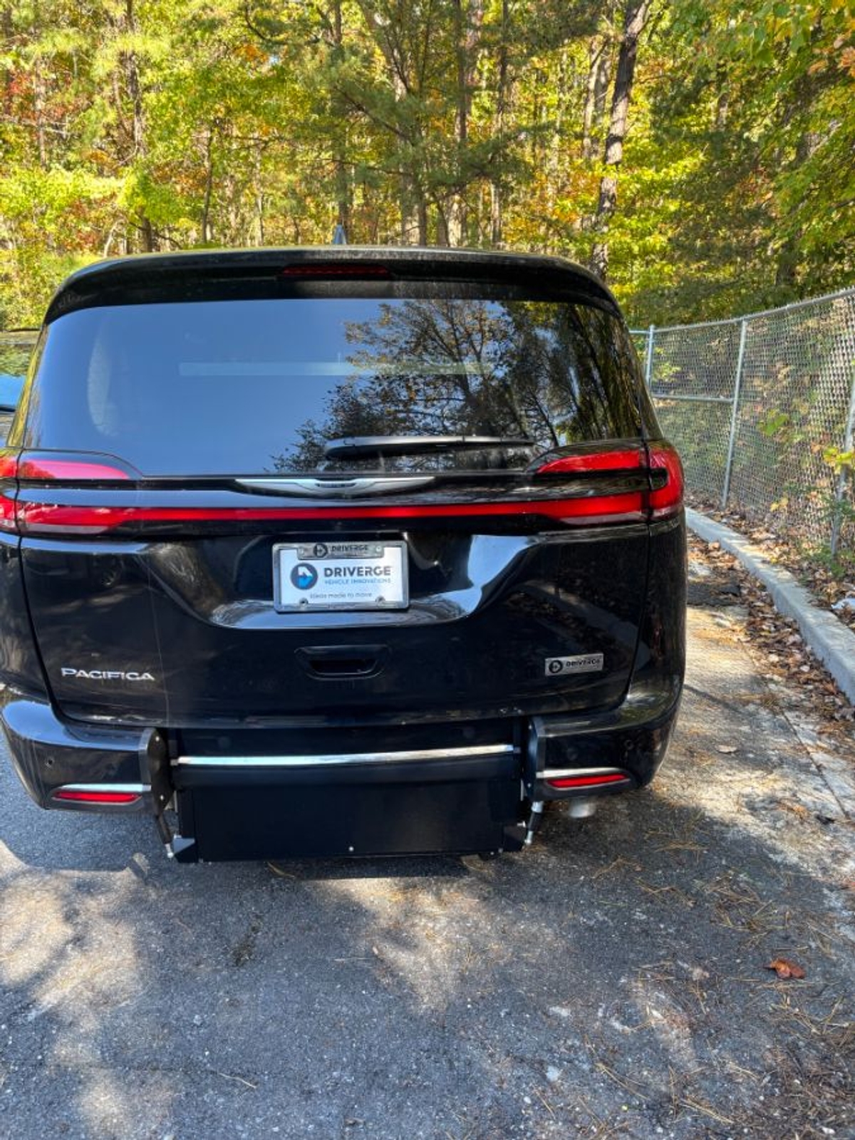 2024 CHRYSLER PACIFICA - Image 3