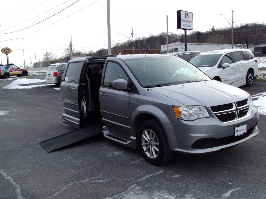 Used 2015 Dodge Grand Caravan SXT - VMI Side Entry Entry In Floor Automatic Ramp