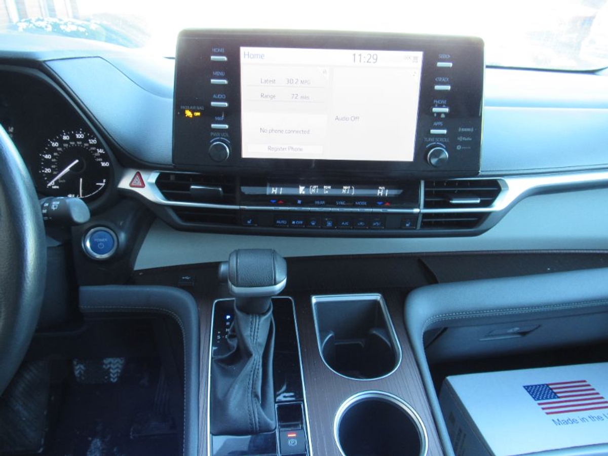 2024 TOYOTA SIENNA - Image 17