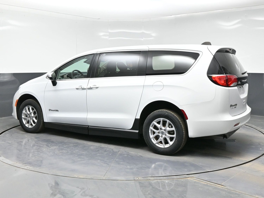 Used 2023 Chrysler Voyager LX - BraunAbility Side Entry Entry Fold Out Manual Ramp