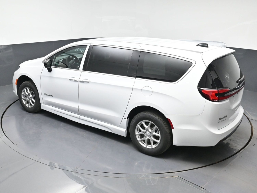 Blanco Chrysler Pacifica número de imagen 24