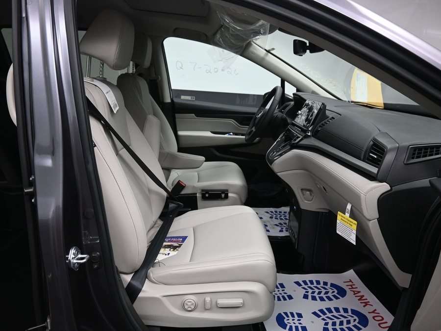 New 2026 Honda Odyssey EX-L - BraunAbility Side Entry In Floor Automatic Ramp
