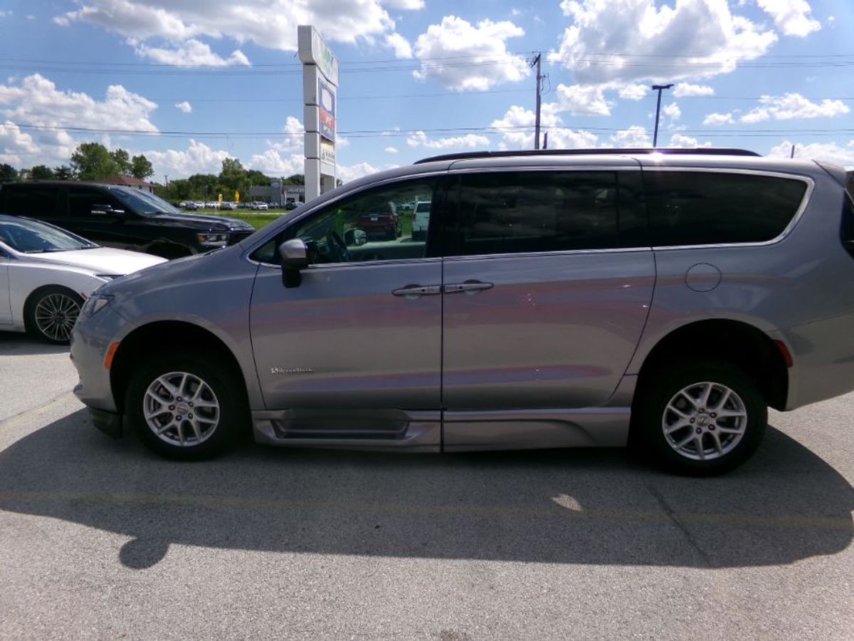 2021 CHRYSLER VOYAGER - Image 5