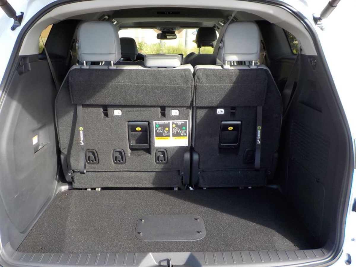 2025 TOYOTA SIENNA - Image 19