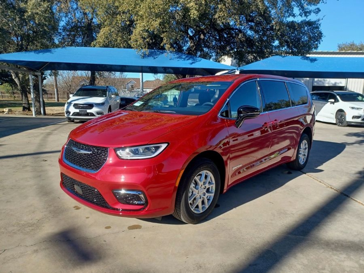 Red Chrysler Pacifica image number 5