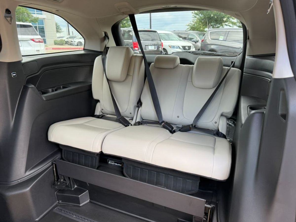 Número de imagen rojo Honda Odyssey 11