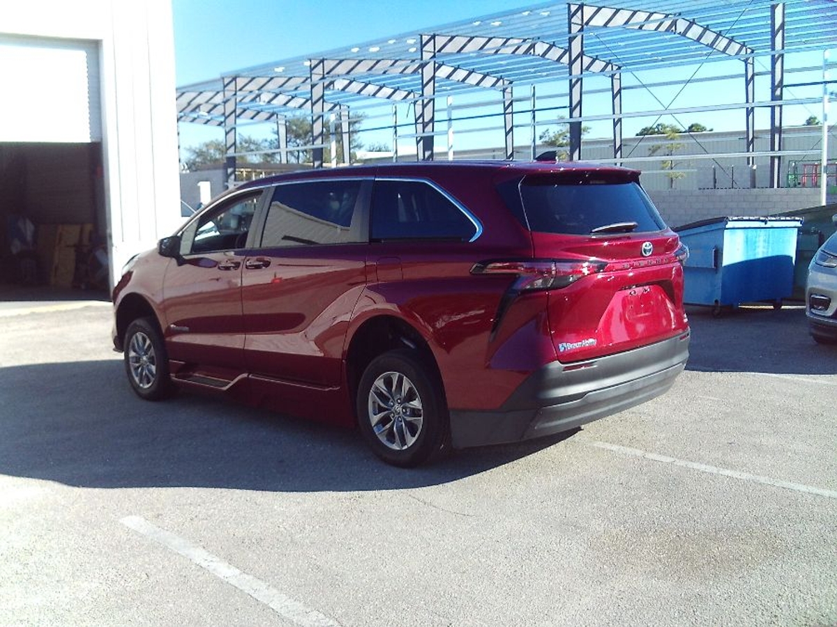 2022 TOYOTA SIENNA - Image 5