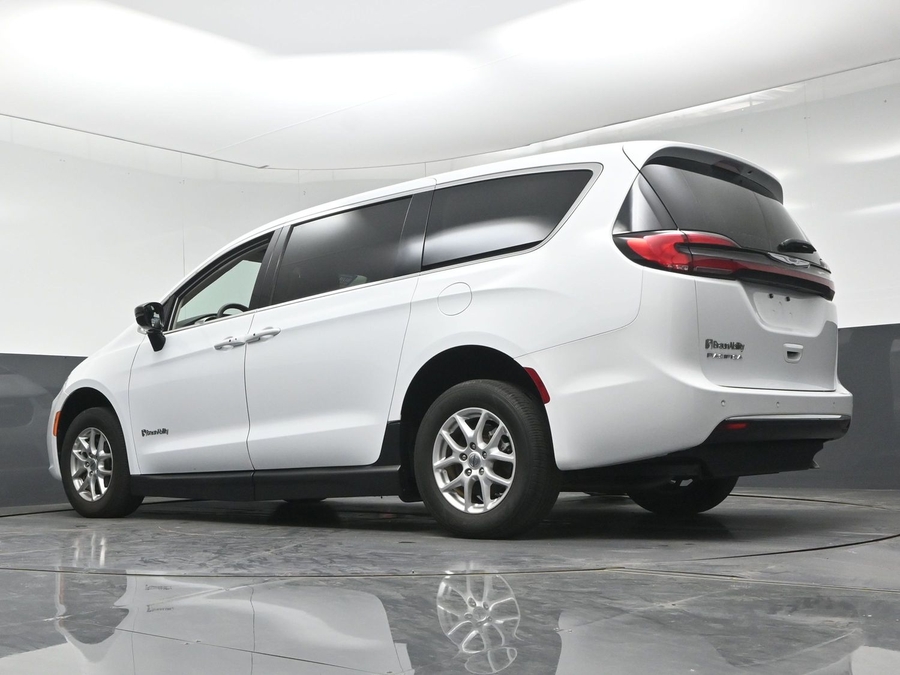 Used 2024 Chrysler Pacifica Touring L - BraunAbility Side Entry Fold Out Manual Ramp
