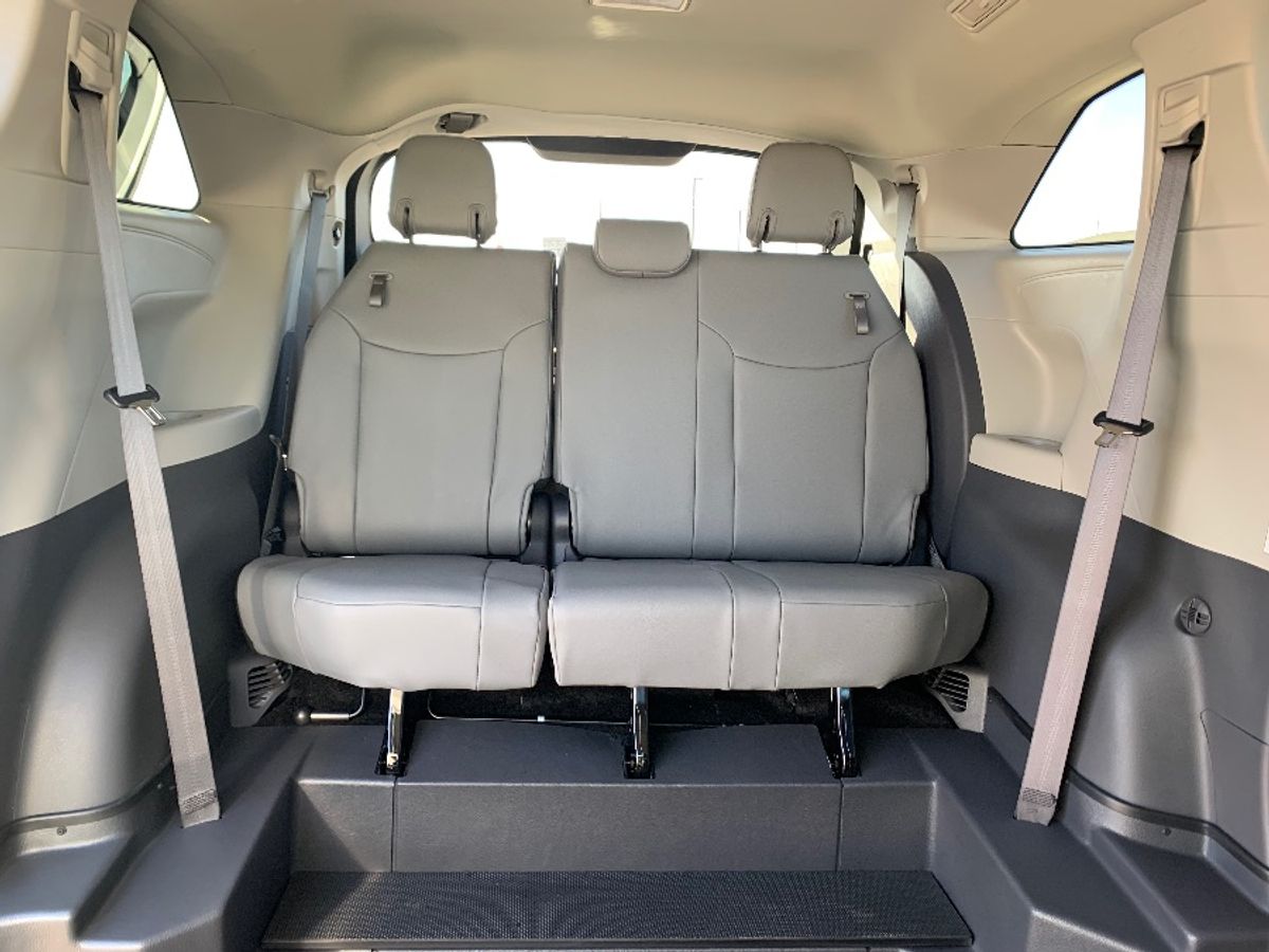 2024 TOYOTA SIENNA - Image 8