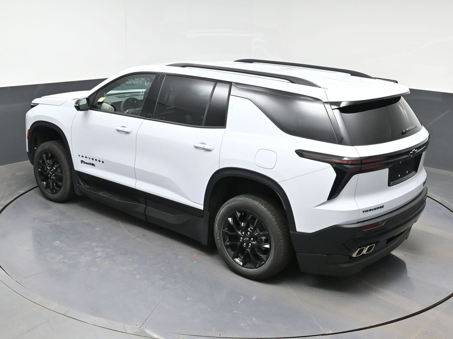 New 2026 Chevrolet Traverse 1LT Midnight - BraunAbility Side Entry Entry In Floor Automatic Ramp