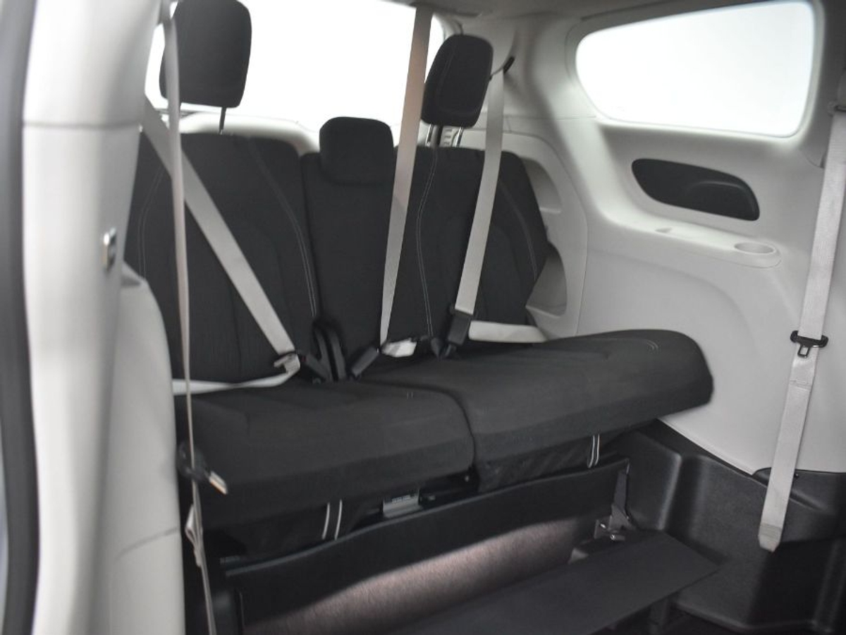 2023 CHRYSLER VOYAGER - Image 25