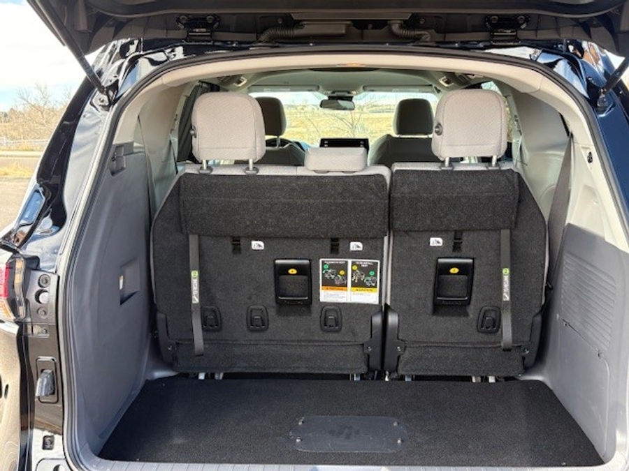 Used 2024 Toyota Sienna Hybrid LE - BraunAbility Side Entry Entry Fold Out Automatic Ramp