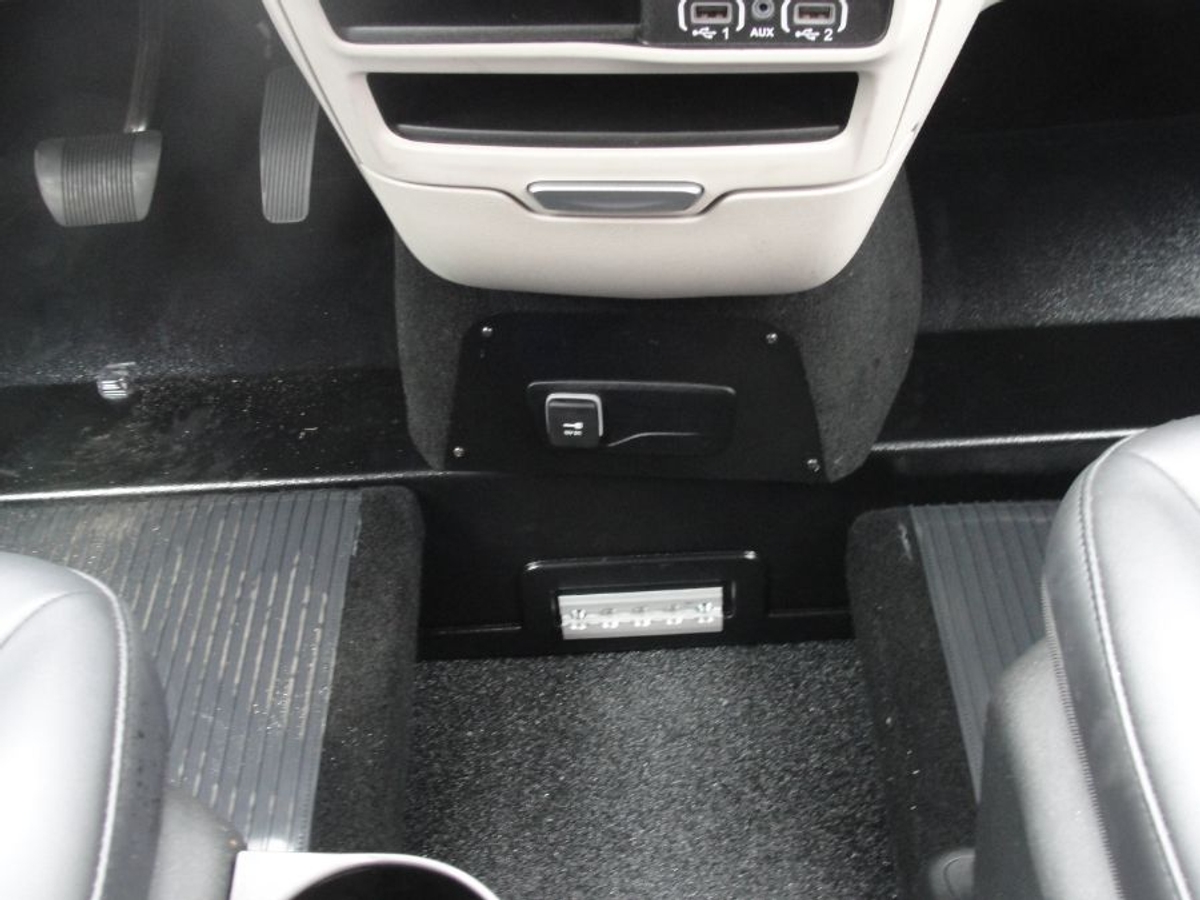 2024 CHRYSLER PACIFICA - Image 13