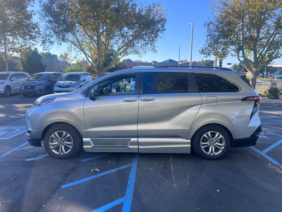 Used 2023 Toyota Sienna Hybrid XSE - VMI Side Entry In Floor Automatic Ramp