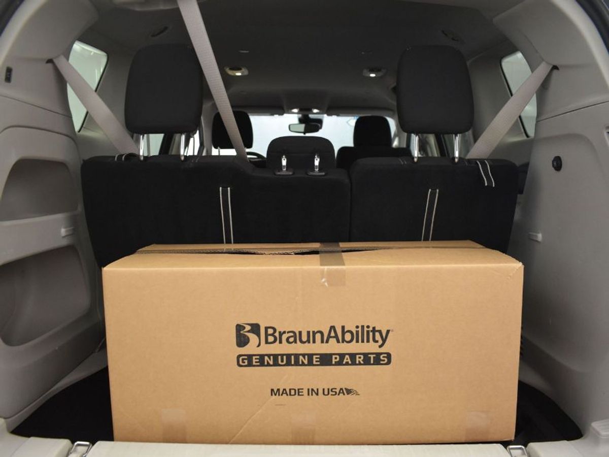 2023 CHRYSLER VOYAGER - Image 14