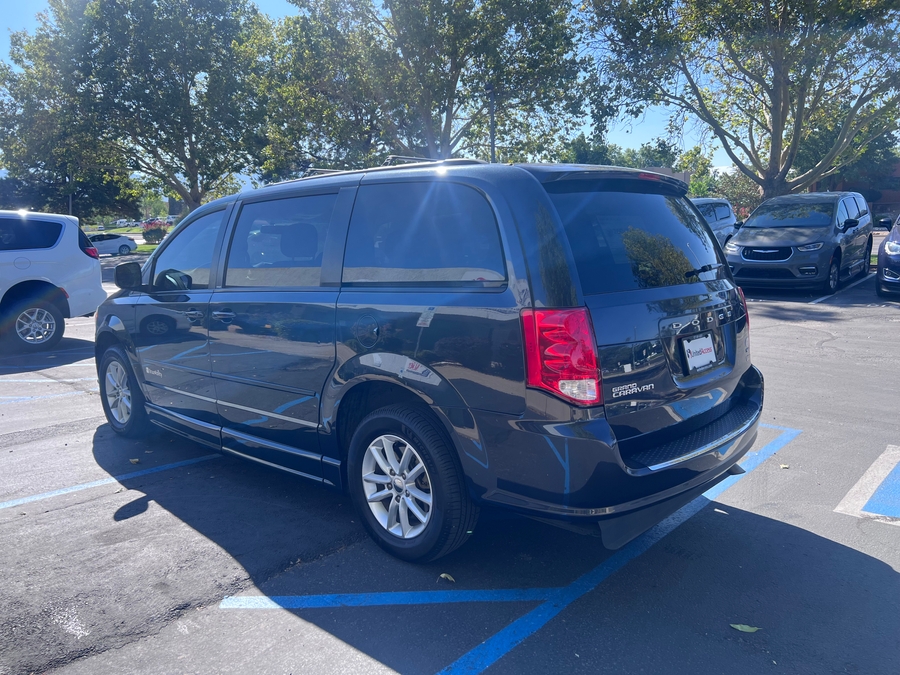 Used 2014 Dodge Grand Caravan SXT - BraunAbility Side Entry Fold Out Automatic Ramp