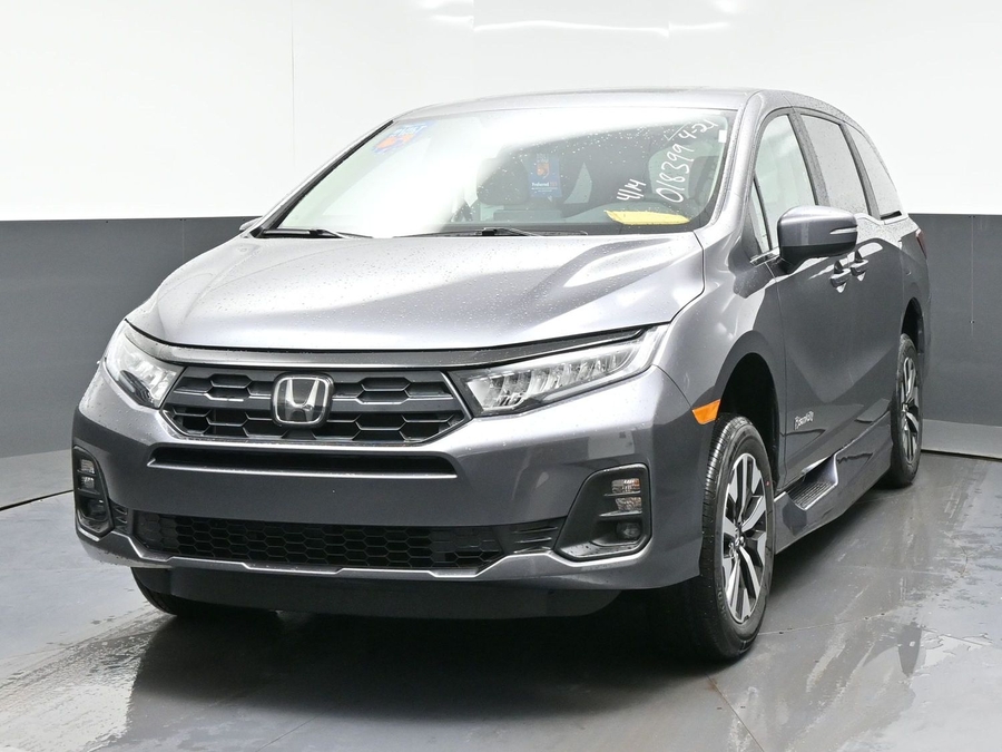 Grey Honda Odyssey image number 1