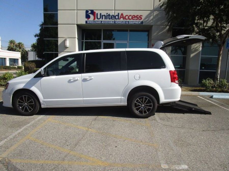 Used 2019 Dodge Grand Caravan GT - International Mobility Rear Entry Entry Fold Out Manual Ramp