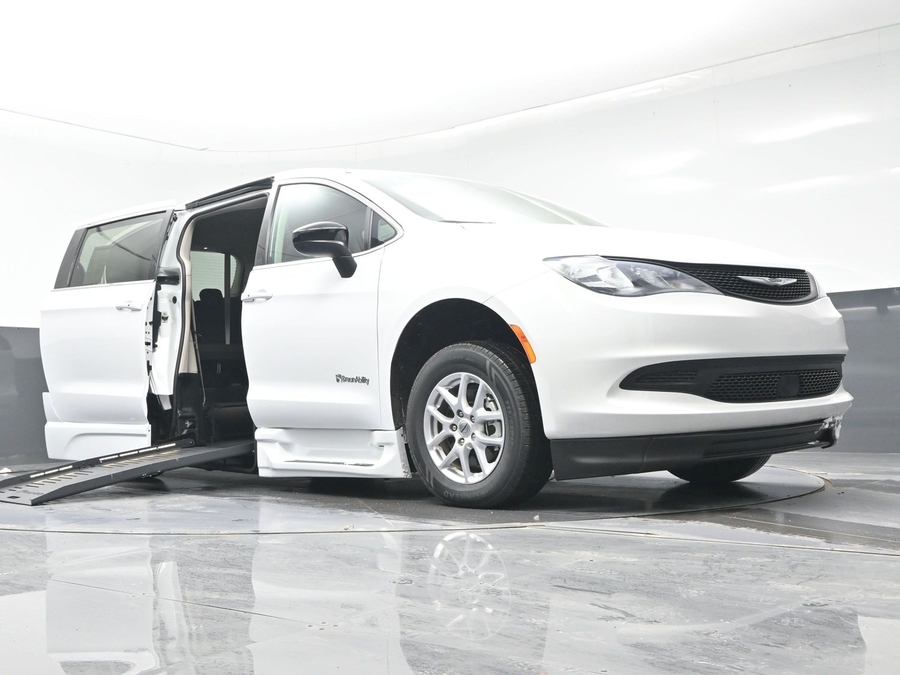 Used 2024 Chrysler Voyager LX - BraunAbility Side Entry Entry Fold Out Automatic Ramp