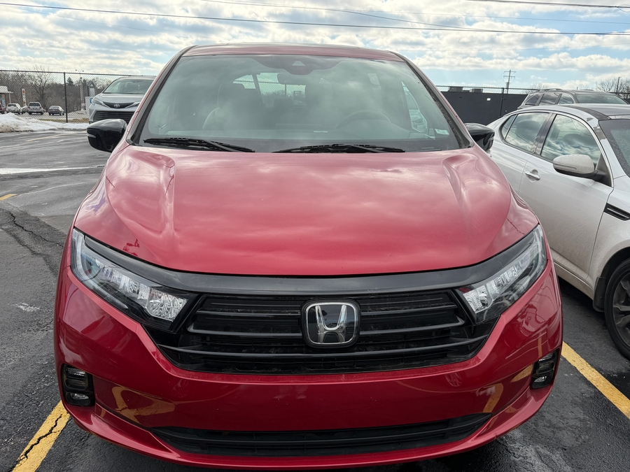 Used 2023 Honda Odyssey Sport - BraunAbility Side Entry Entry In Floor Automatic Ramp