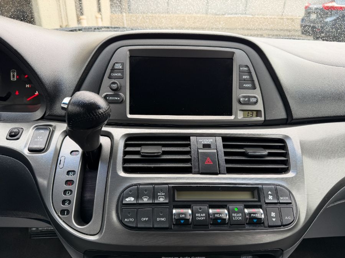  Honda Odyssey image number 15