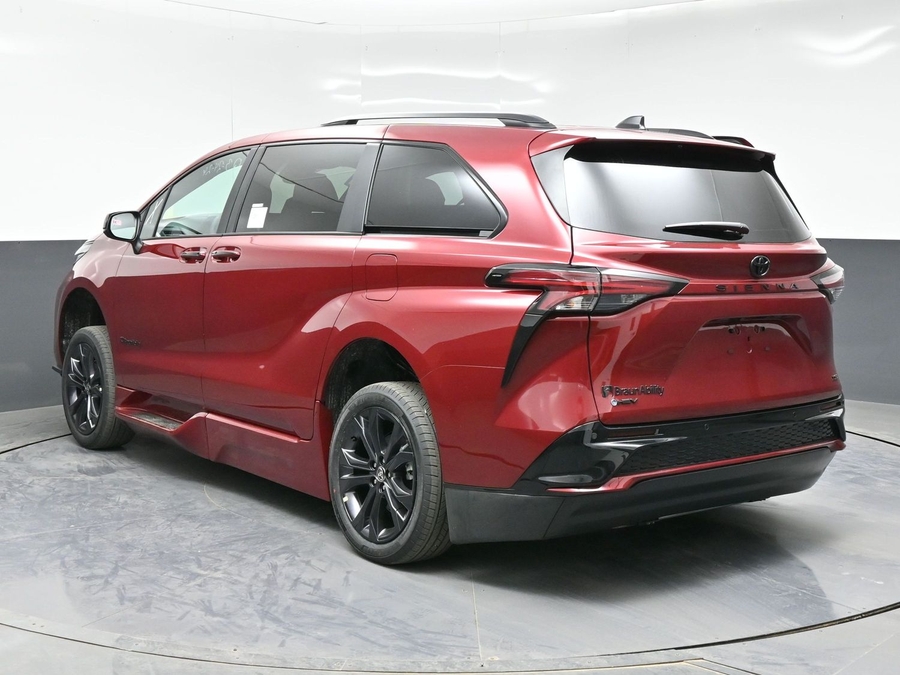 New 2026 Toyota Sienna Hybrid XSE Sport - BraunAbility Side Entry In Floor Automatic Ramp