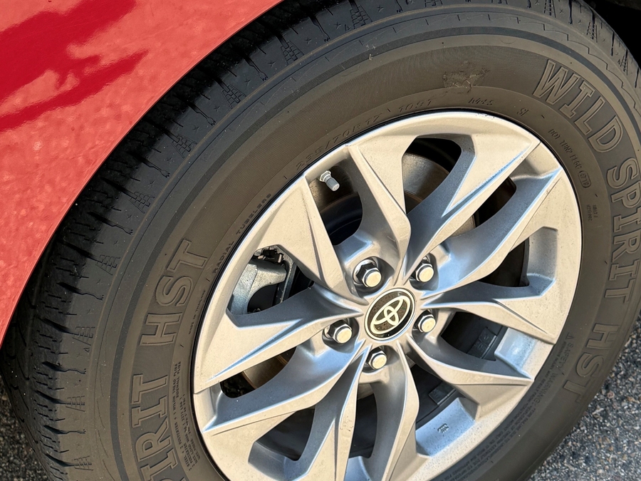 Red Toyota Sienna image number 16