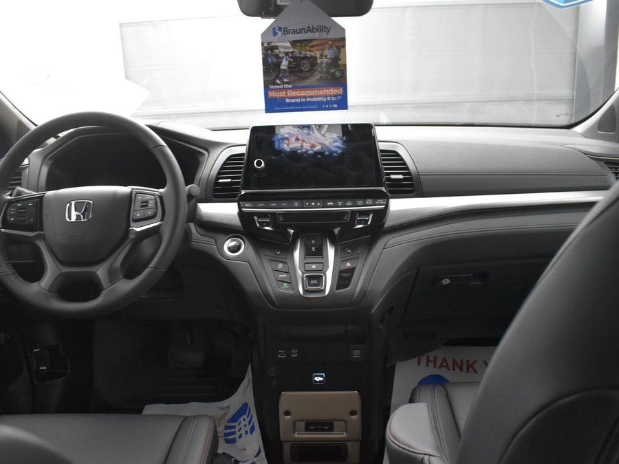 New 2025 Honda Odyssey Sport - BraunAbility Side Entry Entry In Floor Automatic Ramp