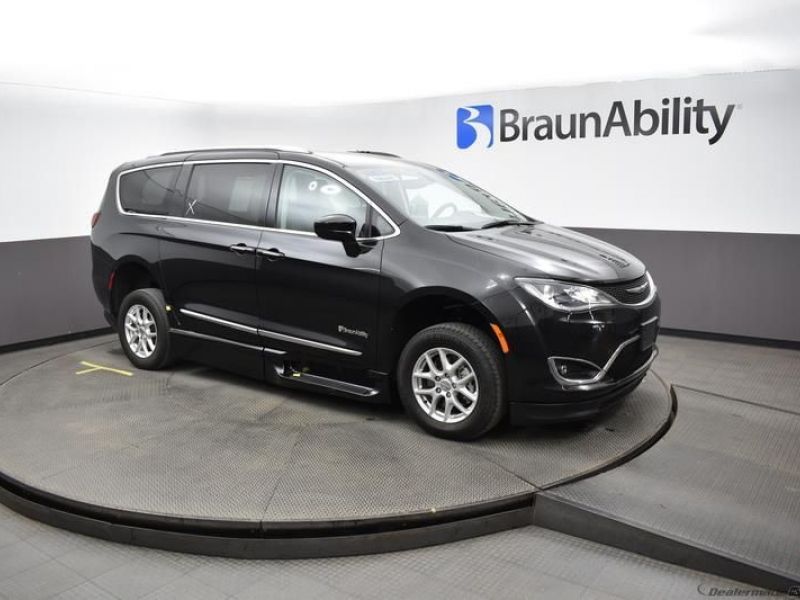 2020 CHRYSLER PACIFICA - Image 8