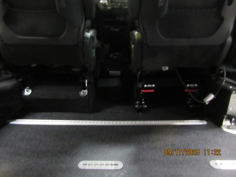 2027 Chrysler Pacifica Select - Photo 24