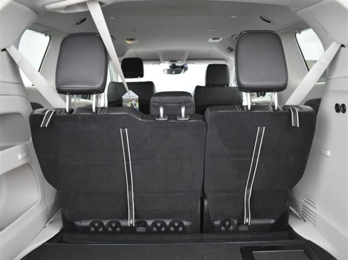 2023 Chrysler Pacifica Touring L - Photo 15
