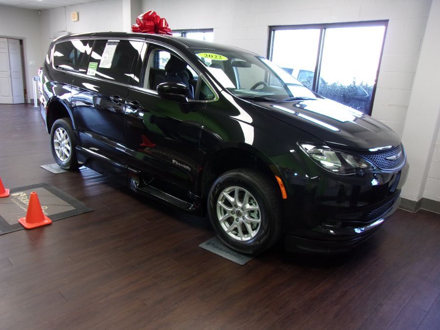 Chrysler Voyager negro imagen número 10