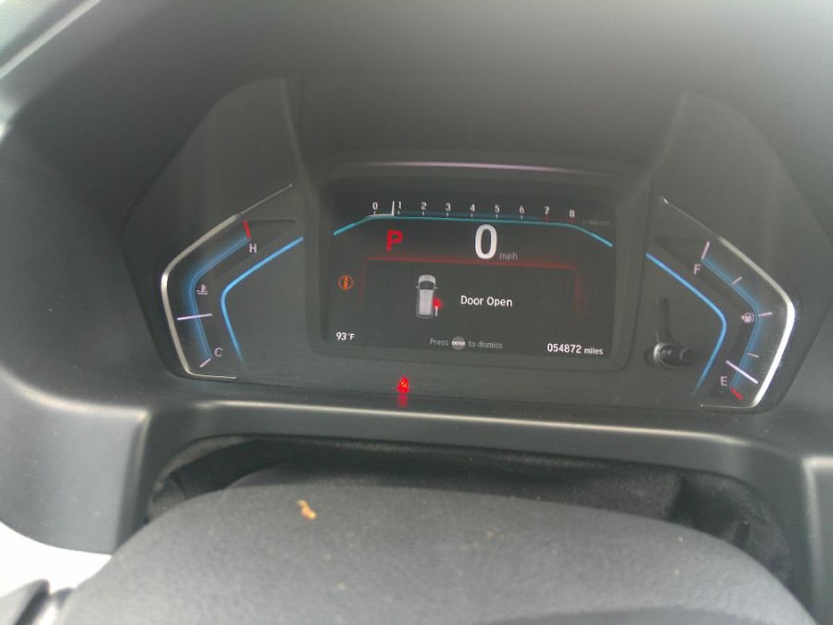 Black Honda Odyssey image number 10