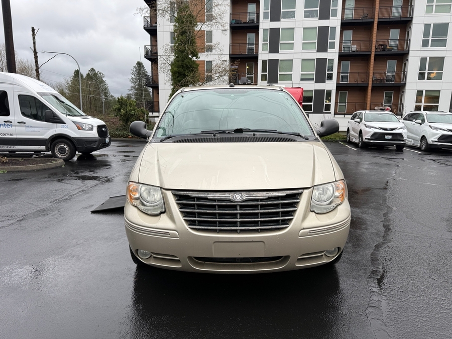 Used 2005 Chrysler Town and Country Limited - VMI Side Entry Entry In Floor Automatic Ramp