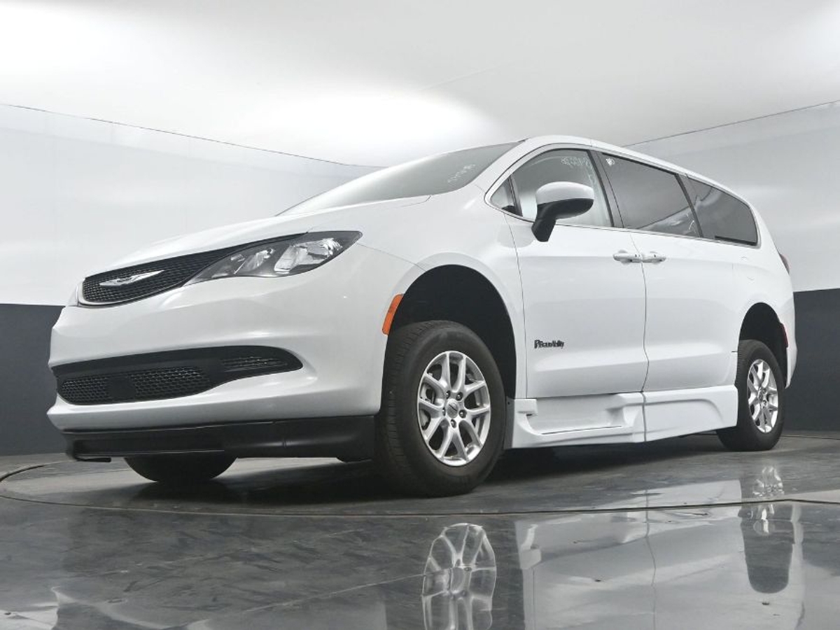 2023 CHRYSLER VOYAGER - Image 19