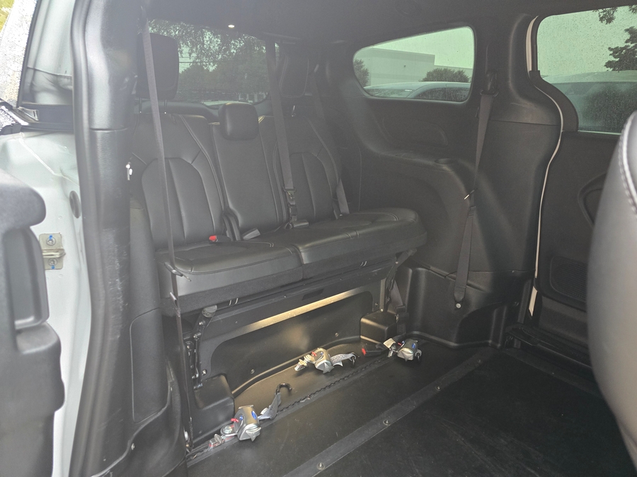 Used 2024 Chrysler Pacifica Touring L - BraunAbility Side Entry In Floor Automatic Ramp