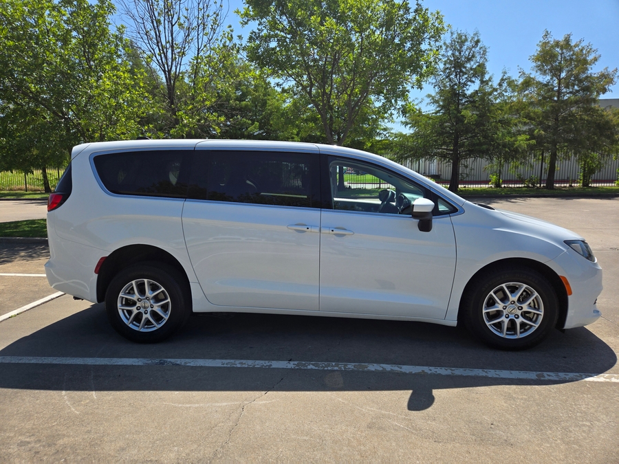 Used 2023 Chrysler Voyager LX - ATS Commercial Rear Entry Fold Out Manual Ramp