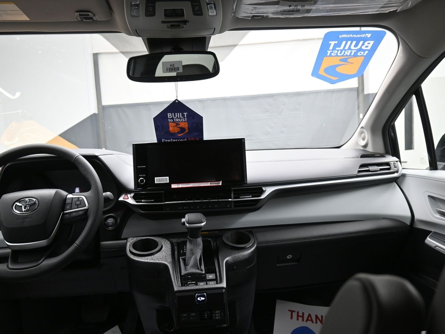 Black Toyota Sienna image number 12