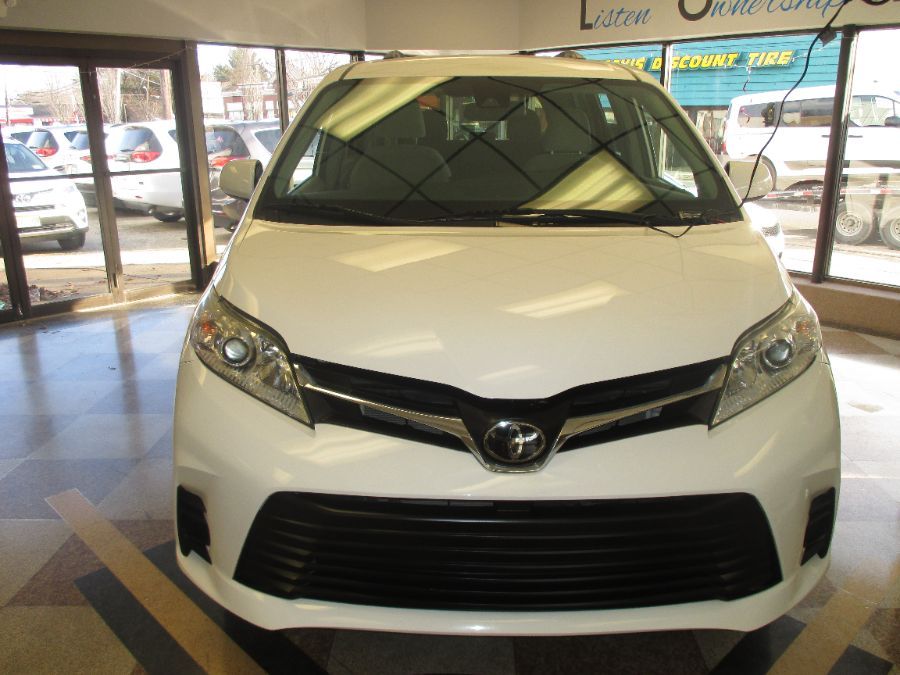 2020 TOYOTA SIENNA - Image 2